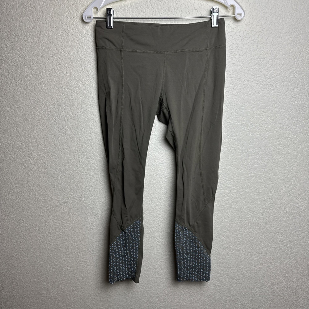Lululemon Olive Greenโ Laser Cut Scalloped Reflective Running Leggings Size 6
